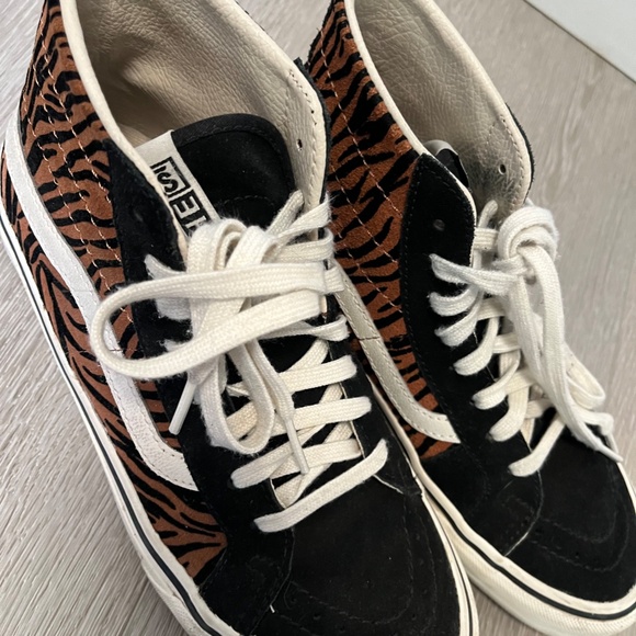 Vans Hi Tops - Picture 8 of 10